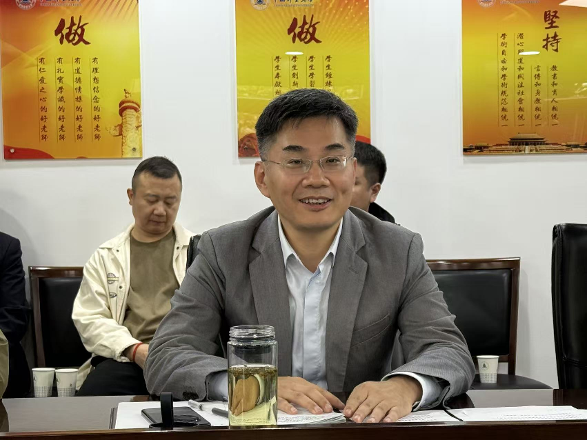 我校召开食品安全工作会议